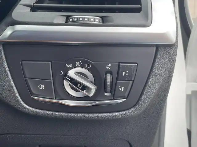 ＢＭＷ Ｘ３ M40d 長野県 2022(令4)年 1.7万km 白 4WD/純正ナビ/・Bluetooth/CD/DVD/TV/全方位バックカメラ/クルーズコントロール追走あり/純正ETC/電動リアゲート/純正ドライブレコーダー/純正フロアマット/メモリパワーシート/レザーシート/シートヒーター/純正20インチAW/純正AWノーマルタイヤ積み込み/前後コーナーセンサー/LEDオートライト/パドルシフト/革ステアリング/ヘッドアップディスプレイ/スペアキー/取り扱い説明書/保証書