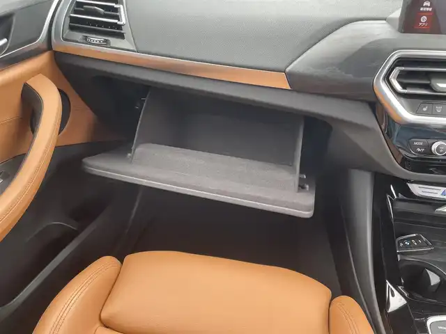 ＢＭＷ Ｘ３ M40d 長野県 2022(令4)年 1.7万km 白 4WD/純正ナビ/・Bluetooth/CD/DVD/TV/全方位バックカメラ/クルーズコントロール追走あり/純正ETC/電動リアゲート/純正ドライブレコーダー/純正フロアマット/メモリパワーシート/レザーシート/シートヒーター/純正20インチAW/純正AWノーマルタイヤ積み込み/前後コーナーセンサー/LEDオートライト/パドルシフト/革ステアリング/ヘッドアップディスプレイ/スペアキー/取り扱い説明書/保証書
