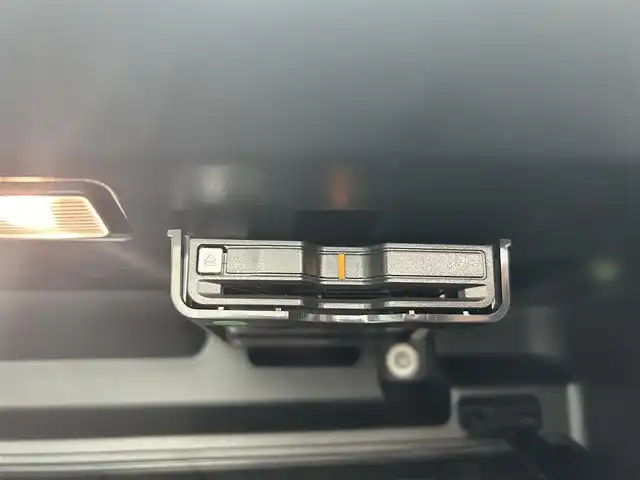 ボルボ ＸＣ４０ B4 AWD インスクリプション 滋賀県 2021(令3)年 0.9万km パール ワンオーナー/純正ナビ/フルセグテレビ/360°カメラ/ドラレコ/ハーマンカードン/シートヒーター/パワーバックドア/ワイヤレスチャージ/白レザーシート/LEDヘッドライト