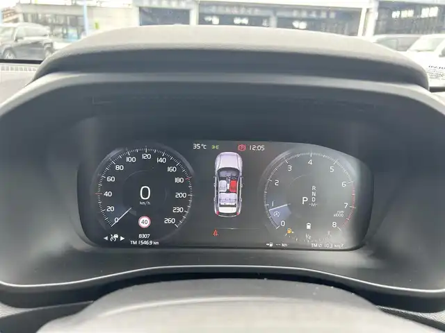 ボルボ ＸＣ４０ B4 AWD インスクリプション 滋賀県 2021(令3)年 0.9万km パール ワンオーナー/純正ナビ/フルセグテレビ/360°カメラ/ドラレコ/ハーマンカードン/シートヒーター/パワーバックドア/ワイヤレスチャージ/白レザーシート/LEDヘッドライト