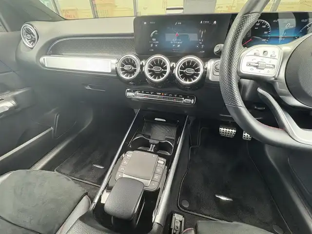 メルセデス・ベンツ Ｍ・ベンツ ＧＬＢ２００ｄ 4マチック AMGライン 石川県 2021(令3)年 3.8万km デジタルホワイト ナビゲーションパッケージ/Mercedes me/4WD/衝突軽減ブレーキ/純正メモリーナビ/フルセグＴＶ/バック/フロント/サイド/３６０カメラ/USB/アダプティブクルーズコントロール/レーンキープアシスト/ブラインドスポットモニター/電動格納ミラー/クリアランスソナー/パドルシフト/電動リアゲート/ドライブレコーダー(前方)/電動シート(前席)/シートヒーター(前席)/メモリーシート(前席)/オートライト/LEDヘッドライト/ETC2.0