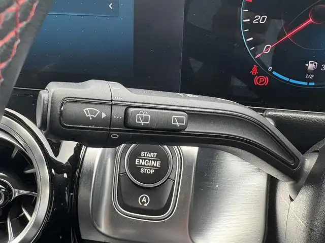 メルセデス・ベンツ Ｍ・ベンツ ＧＬＢ２００ｄ 4マチック AMGライン 石川県 2021(令3)年 3.8万km デジタルホワイト ナビゲーションパッケージ/Mercedes me/4WD/衝突軽減ブレーキ/純正メモリーナビ/フルセグＴＶ/バック/フロント/サイド/３６０カメラ/USB/アダプティブクルーズコントロール/レーンキープアシスト/ブラインドスポットモニター/電動格納ミラー/クリアランスソナー/パドルシフト/電動リアゲート/ドライブレコーダー(前方)/電動シート(前席)/シートヒーター(前席)/メモリーシート(前席)/オートライト/LEDヘッドライト/ETC2.0