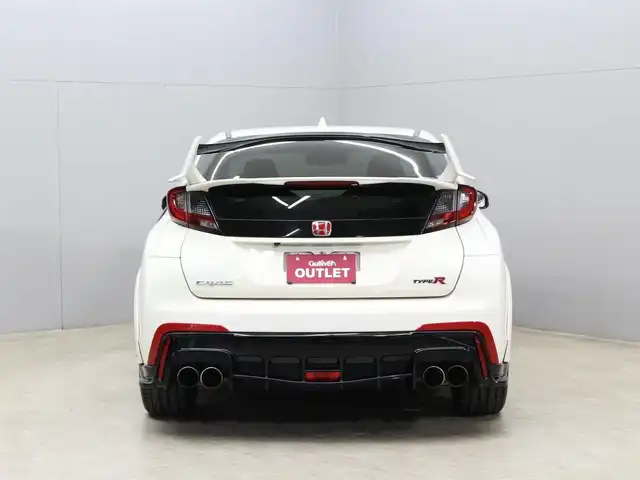 ホンダ シビック タイプR 三重県 2016(平28)年 4.9万km チャンピオンシップホワイト 750台限定車/アイドリングストップ/＋Rスイッチ/6MT/カロッツェリアメモリナビ /　地デジTV/CD/DVD/Bluetooth/バックカメラ/カロッツェリアドライブレコーダー/レーダー探知機(AR-G10A)/クルーズコントロール/ETC/LEDヘッドランプ/・オートライト/フォグランプ/純正19インチベルリナブラックホイール/brembo製ベンチレーテッドフロントディスクブレーキ/brembo製アルミ対向4ポッドキャリパー/オーバーフェンダー/ベルリナブラックサイドシルスポイラー/プッシュエンジンスタート/スマートキー×2