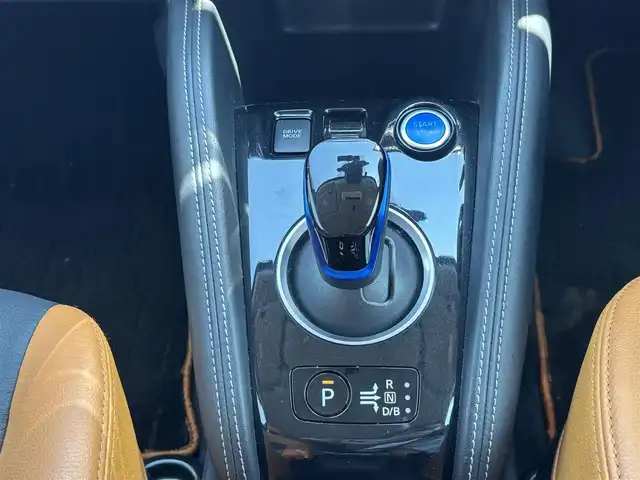 日産 キックス X ツートーンインテリアED 奈良県 2021(令3)年 3.1万km ピュアブラック 純正ナビ(フルセグTV/CD/DVD/AM・FM/BT)/アラウンドビューモニター/ETC/前方ドラレコ/デジタルインナーミラー/ステアリングヒーター/前席シートヒーター/プロパイロット/インテリジェントエマージェンシーブレーキ/踏み間違い衝突防止アシスト/インテリジェントLI/LDW/ハイビームアシスト/オートブレーキホールド/純正17インチアルミホイール/純正フロアマット/スペアキー