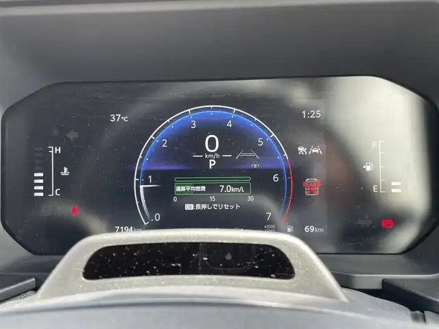 トヨタ ランドクルーザー ２５０ VX 群馬県 2024(令6)年 0.8万km プラチナホワイトパールマイカ サンルーフ/純正ナビ/CD・DVD・Bluetooth・FM・AM・USB・HDMI/追従クルコン/全方位カメラ/シートエアコンD/N席/ハンドルヒーター/パワーシート/電動リアゲート/ETC2.0/電動ブレーキ/トヨタセーフティーセンス/レーンキープアシスト/ブラインドスポットモニター/衝突軽減ブレーキ/ＬＥＤライト/オートライト/オートハイビーム/デジタルインナーミラー/純正フロアマット/ドアバイザー/純正AW/横滑り防止