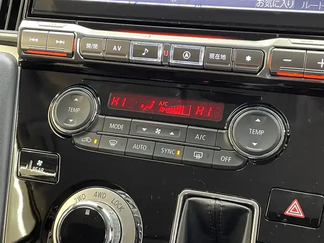 三菱 デリカＤ：５ シャモニー 岩手県 2025(令7)年 0.1千km グラファイトグレーメタリック/ブラックマイカ 登録済未使用車/特別仕様車/４WD/ディーゼルターボ/純正アクセサリーALPINE製１１インチナビ/リヤモニター取り付けパッケージ/マルチアラウンドモニター/撥水機能付き専用シート/両側パワースライドドア/エレクトリックテールゲート/e-Assist/衝突被害軽減ブレーキシステム/車線逸脱警報システム/レーダークルーズコントロール/オートマチックハイビーム/誤発進抑制機能/ブラインドスポットウォーニング/リヤクロストラフィックアラート/ブレーキオートホールド/横滑り防止装置/アイドリングストップ/パドルシフト/運転席パワーシート/前席シートヒーター/ステアリングヒーター/フルセグTV/AC100V100Wコンセント/専用１８インチアルミホイール/マルチLEDヘッドライト