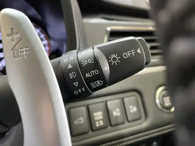 三菱 デリカＤ：５ シャモニー 岩手県 2025(令7)年 0.1千km グラファイトグレーメタリック/ブラックマイカ 登録済未使用車/特別仕様車/４WD/ディーゼルターボ/純正アクセサリーALPINE製１１インチナビ/リヤモニター取り付けパッケージ/マルチアラウンドモニター/撥水機能付き専用シート/両側パワースライドドア/エレクトリックテールゲート/e-Assist/衝突被害軽減ブレーキシステム/車線逸脱警報システム/レーダークルーズコントロール/オートマチックハイビーム/誤発進抑制機能/ブラインドスポットウォーニング/リヤクロストラフィックアラート/ブレーキオートホールド/横滑り防止装置/アイドリングストップ/パドルシフト/運転席パワーシート/前席シートヒーター/ステアリングヒーター/フルセグTV/AC100V100Wコンセント/専用１８インチアルミホイール/マルチLEDヘッドライト