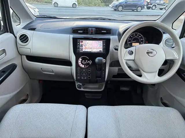 日産 デイズ X 熊本県 2017(平29)年 10.2万km ホワイトパール 純正7インチナビ（MJ116D-W）/【フルセグTV/Bluetooth/CD/DVD】/全方位カメラ/バックカメラ/衝突被害軽減装置/純正14インチAW/プッシュスタート/ステアリングスイッチ/純正フロアマット/純正ドアバイザー/横滑り防止/盗難防止装置/保証書/取扱説明書