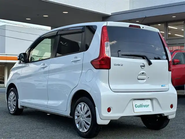 日産 デイズ X 熊本県 2017(平29)年 10.2万km ホワイトパール 純正7インチナビ（MJ116D-W）/【フルセグTV/Bluetooth/CD/DVD】/全方位カメラ/バックカメラ/衝突被害軽減装置/純正14インチAW/プッシュスタート/ステアリングスイッチ/純正フロアマット/純正ドアバイザー/横滑り防止/盗難防止装置/保証書/取扱説明書