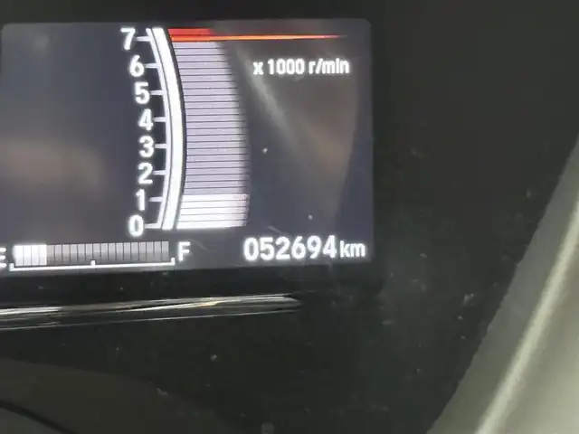 ホンダ ヴェゼル ハイブリッド RS ホンダセンシング 大阪府 2018(平30)年 5.3万km プラチナホワイトパール 純正ナビ　ハーフレザー　レーダークルコン　衝突軽減　シートヒーター　バックカメラ　ＥＴＣ　ドラレコ　クリアランスソナー　レーンアシスト　ＬＥＤヘッドライト　パドルシフト　フォグランプ　スマートキー