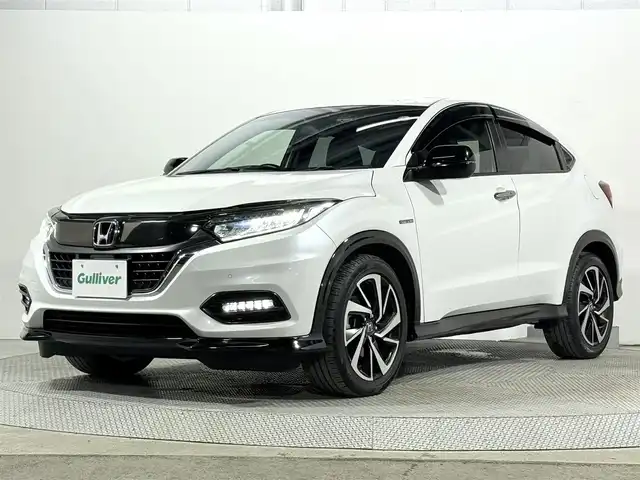 ホンダ ヴェゼル ハイブリッド RS ホンダセンシング 大阪府 2018(平30)年 5.3万km プラチナホワイトパール 純正ナビ　ハーフレザー　レーダークルコン　衝突軽減　シートヒーター　バックカメラ　ＥＴＣ　ドラレコ　クリアランスソナー　レーンアシスト　ＬＥＤヘッドライト　パドルシフト　フォグランプ　スマートキー