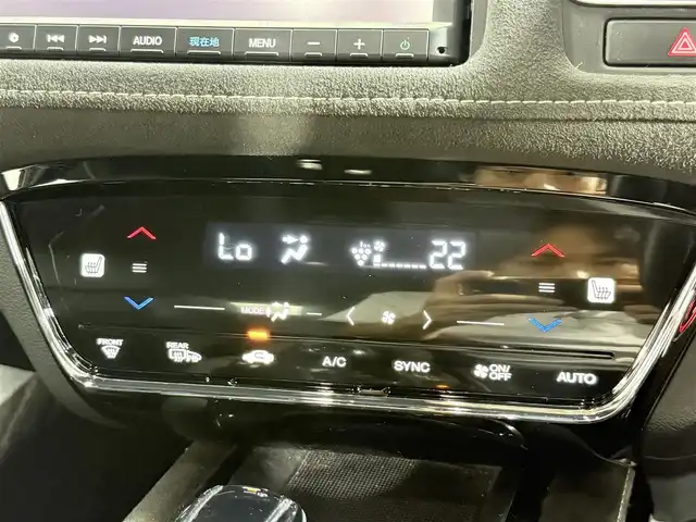 ホンダ ヴェゼル ハイブリッド RS ホンダセンシング 大阪府 2018(平30)年 5.3万km プラチナホワイトパール 純正ナビ　ハーフレザー　レーダークルコン　衝突軽減　シートヒーター　バックカメラ　ＥＴＣ　ドラレコ　クリアランスソナー　レーンアシスト　ＬＥＤヘッドライト　パドルシフト　フォグランプ　スマートキー