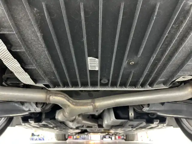 メルセデス・ベンツ Ｃ１８０ アバンギャルド AMGライン 愛知県 2015(平27)年 7.2万km 黒 レーダーセーフティパッケージ/ベーシックパッケージ/COMANDシステム/バックカメラ/LEDインテリジェントライトシステム/18インチ5本スポークアルミホイール/ナッパ巻ステアリング/黒合皮シート/運転席助手席パワーシート＆シートヒーター