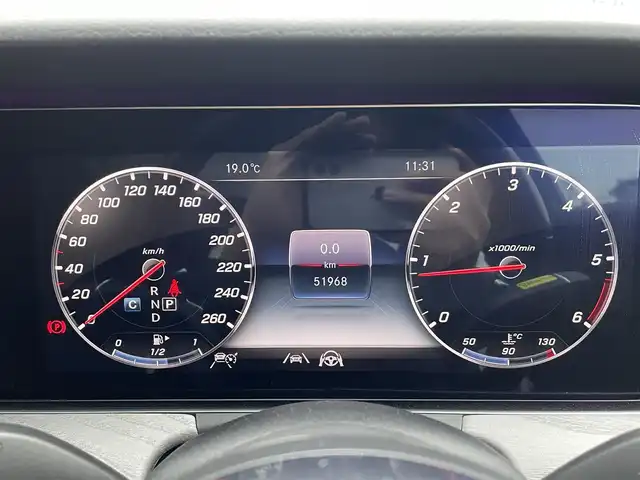 メルセデス・ベンツ ＣＬＳ２２０ｄ 埼玉県 2020(令2)年 0.1千km 白 黒革シート /スライディングルーフ /Burmester /純正ナビ/全方位カメラ /apple car play /エアサスペンション  /ヘッドアップディスプレイ/アンビエントライト /ブラインドスポットモニター  /シートヒーター/エアコン/ETC/ドライブレコーダー