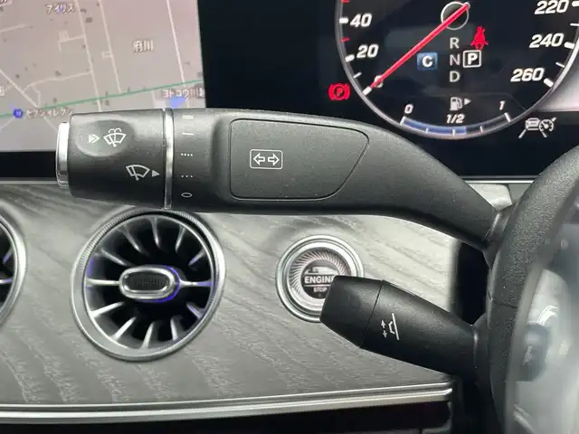 メルセデス・ベンツ ＣＬＳ２２０ｄ 埼玉県 2020(令2)年 0.1千km 白 黒革シート /スライディングルーフ /Burmester /純正ナビ/全方位カメラ /apple car play /エアサスペンション  /ヘッドアップディスプレイ/アンビエントライト /ブラインドスポットモニター  /シートヒーター/エアコン/ETC/ドライブレコーダー
