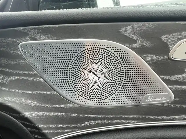 メルセデス・ベンツ ＣＬＳ２２０ｄ 埼玉県 2020(令2)年 0.1千km 白 黒革シート /スライディングルーフ /Burmester /純正ナビ/全方位カメラ /apple car play /エアサスペンション  /ヘッドアップディスプレイ/アンビエントライト /ブラインドスポットモニター  /シートヒーター/エアコン/ETC/ドライブレコーダー