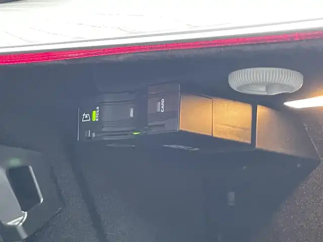 メルセデス・ベンツ ＣＬＳ２２０ｄ 埼玉県 2020(令2)年 0.1千km 白 黒革シート /スライディングルーフ /Burmester /純正ナビ/全方位カメラ /apple car play /エアサスペンション  /ヘッドアップディスプレイ/アンビエントライト /ブラインドスポットモニター  /シートヒーター/エアコン/ETC/ドライブレコーダー