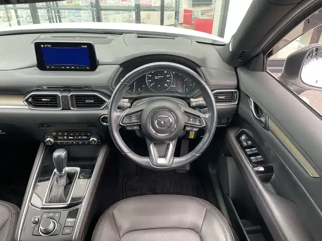 マツダ ＣＸ－５ XD エクスクルーシブモード 千葉県 2020(令2)年 4.3万km スノーフレイクホワイトパールマイカ 純正SDナビ/(フルセグTV/BT/CD/DVD/FM/AM)/全周囲カメラ/ヘッドアップディスプレイ/ブラインドスポットモニター/BOSEサウンド/衝突被害軽減システム/車線逸脱警報/レーダークルーズコントロール/レザーシート/シートヒーター/エアシート/ステアリングヒーター/メモリー付きパワーシート/横滑り防止装置/ETC/アイドリングストップ/LEDヘッドライト/フォグランプ/オートライト/ウィンカーミラー/電動格納ミラー/純正19インチAW/プッシュスタート/スマートキー/フロアマット/スペアキー/取扱説明書/保証書