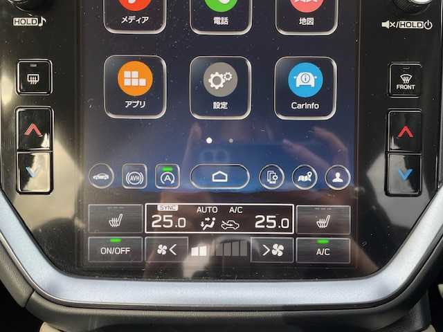 スバル レヴォーグ 宮城県 2024(令6)年 5.5万km セラミックホワイト 登録時走行距離　５４７８２Km/夏タイヤ２４年製(７ｍｍ)/ACC/ステアリングヒーター/ステアリングアシスト/AM・FM・USB・iPad/Bluetooth接続/カープレイ対応純正ナビ/プッシュスタート/パドルシフト/パワーシート/パワーステアリング/パワーウインドウ/４WD/アイドリングストップ/電動リアゲート/ドライブレコーダー/ABS/レーンキープアシスト/横滑り防止装置/盗難防止装置/オートライト/コーナーセンサー前後