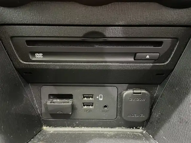 マツダ ＣＸ－３ 15S ツーリング 鹿児島県 2023(令5)年 3.1万km セラミックM 禁煙車　/純正ナビ　/全方位カメラ　/セーフティパッケージ　/・スマートブレーキサポート/・レーダークルーズコントロール（全車速追従機能付）/・ドライバーアテンションアラート/・交通標識認識システム/前後コーナーセンサー/LEDヘッドライト　/純正アルミホイール　/純正フロアマット　/前後ドライブレコーダー　/ＥＴＣ　/ドアバイザー