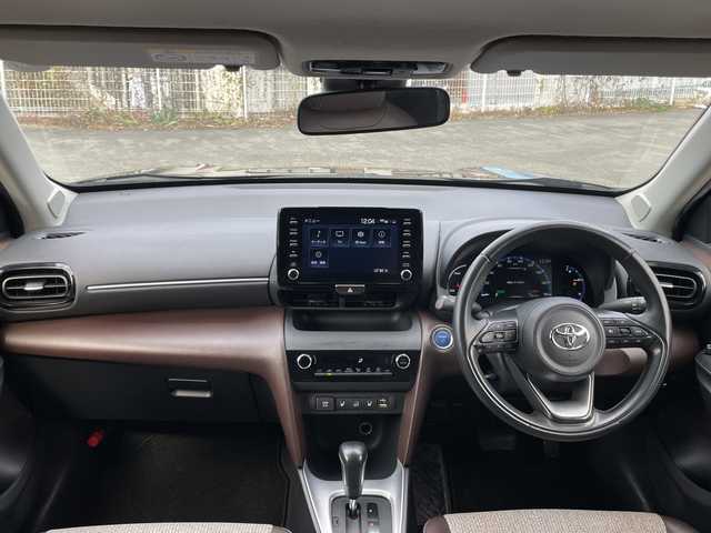 トヨタ ヤリスクロス ハイブリッド Z 山梨県 2020(令2)年 6.5万km ブラックマイカ 純正ディスプレイオーディオ/フルセグ/バックカメラ/ETC/スマートキー/LEDライト/４WD/ハーフレザー/シートヒーター/パワーシート/レーダークルーズコントロール/レーンキープアシスト/コーナーセンサー/純正フロアマット