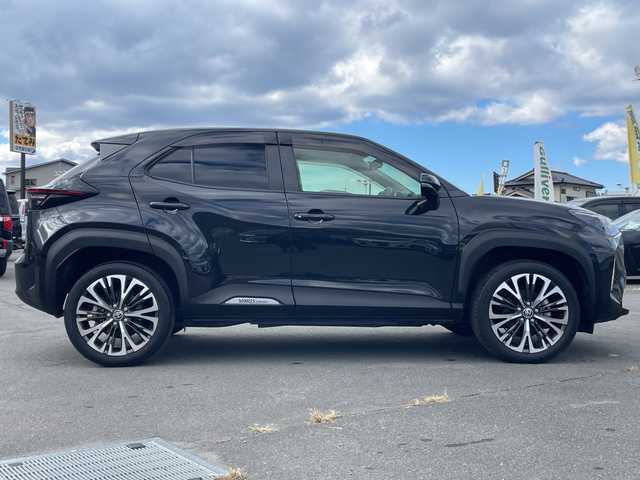 トヨタ ヤリスクロス ハイブリッド Z 山梨県 2020(令2)年 6.5万km ブラックマイカ 純正ディスプレイオーディオ/フルセグ/バックカメラ/ETC/スマートキー/LEDライト/４WD/ハーフレザー/シートヒーター/パワーシート/レーダークルーズコントロール/レーンキープアシスト/コーナーセンサー/純正フロアマット