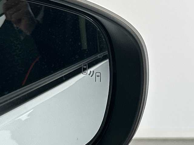 トヨタ ライズ Z 三重県 2020(令2)年 2.6万km シャイニングホワイトパール /禁煙車//純正ナビ//Bluetooth/フルセグ/CD/DVD/SD//レーダークルーズコントロール//バックモニター//前席シートヒーター//ブラインドスポットモニター//ビルトインETC//前後コーナーセンサー//LEDヘッドライト//純正17インチAW