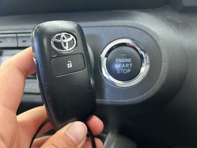 トヨタ ライズ Z 三重県 2020(令2)年 2.6万km シャイニングホワイトパール /禁煙車//純正ナビ//Bluetooth/フルセグ/CD/DVD/SD//レーダークルーズコントロール//バックモニター//前席シートヒーター//ブラインドスポットモニター//ビルトインETC//前後コーナーセンサー//LEDヘッドライト//純正17インチAW