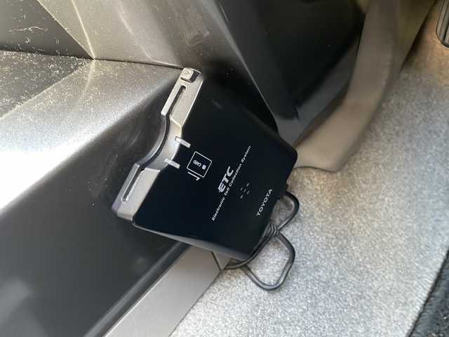 トヨタ ハイラックス サーフ SSR－X LTD 高知県 2007(平19)年 12.9万km ホワイトパールクリスタルシャイン リフトアップ/ブロックタイヤ/４ＷＤ/ナビ/・Bluetooth/・CD/DVD/・フルセグTV/バックモニター/ＥＴＣ