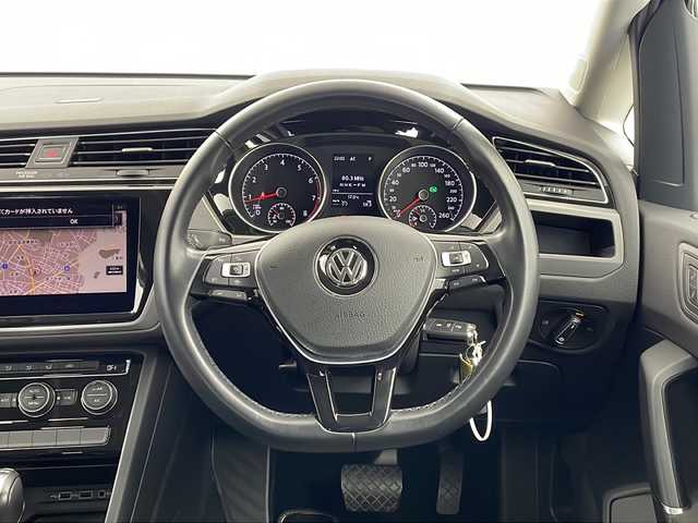 フォルクスワーゲン ゴルフ トゥーラン TSI コンフォートライン 栃木県 2019(令1)年 2.7万km ベージュ 純正ナビ/（BT/AppleCarPlay/Android Auto/AM/FM）/MTモード付AT/横滑り防止/レーダークルーズコントロール/ビルトインETC2.0/ドライブレコーダー/電動格納ミラー/純正アルミホイール/純正フロアマット/スマートキー/スペアキー