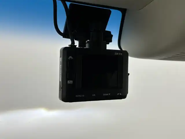 ホンダ Ｎ ＢＯＸ L 福岡県 2022(令4)年 5万km クリスタルブラックパール 社外ナビ（ＢＴ，フルセグＴＶ）　/バックカメラ　/前後ドライブレコーダー　/ＥＴＣ　/ホンダセンシング　/アダプティブクルーズコントロール　/コーナーセンサー　/衝突軽減ブレーキ　/レーンキープ　/片側電動スライドドア/シートヒーター/アイドリングストップ/LEDヘッドライト