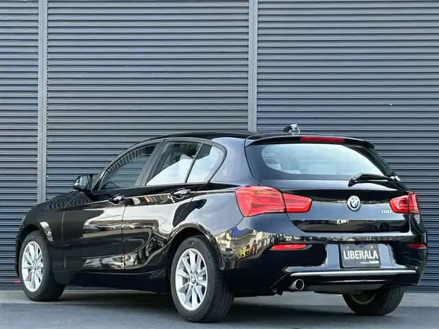 ＢＭＷ １１８ｉ スタイル 茨城県 2016(平28)年 3.1万km サファイアブラックP 後期型 /インテリジェントセーフティ /クルコン /LKA /純正ナビ /バックカメラ /BT /CD /DVD /USB /白半革シート /ミラーETC/コンフォートアクセス　/純正16インチAW /PDC /LED