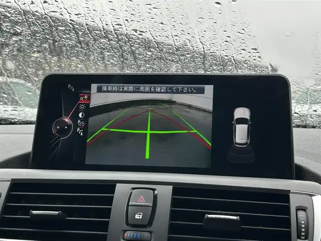 ＢＭＷ １１８ｉ スタイル 茨城県 2016(平28)年 3.1万km サファイアブラックP 後期型 /インテリジェントセーフティ /クルコン /LKA /純正ナビ /バックカメラ /BT /CD /DVD /USB /白半革シート /ミラーETC/コンフォートアクセス　/純正16インチAW /PDC /LED