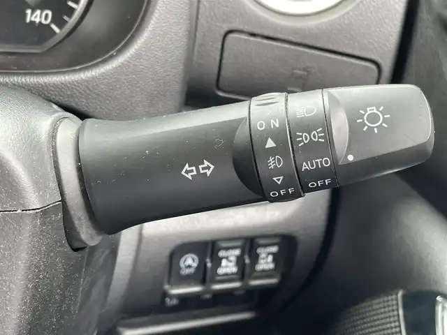 日産 デイズ ルークス HWS X Vセレクション 兵庫県 2019(平31)年 10万km ブラック (株)IDOMが運営する【じしゃロン神戸名谷店】の自社ローン専用車両になりますこちらは現金またはオートローンご利用時の価格です。自社ローンご希望の方は別途その旨お申付け下さい/登録時走行距離99471km/純正SDナビ/・CD/DVD/BT/フルセグテレビ /アラウンドビューモニター/エマージェンシーブレーキ/車線逸脱警報/オートハイビーム/プッシュスタート /スマートキー /ETC/夏タイヤ積み込み
