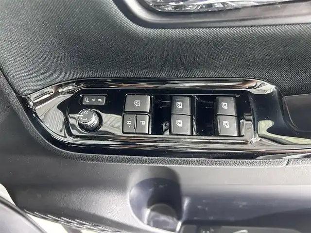 トヨタ ヴォクシー ZS 煌Ⅱ 佐賀県 2019(令1)年 7.6万km ホワイトパールクリスタルシャイン アルパイン製11インチSDナビ（EX112）/フルセグTV/Bluetooth/CD/DVD/バックカメラ/ETC/ミラー型ドライブレコーダー/両側パワースライドドア/クルーズコントロール/コーナーセンサー/ステアリングリモコン/電動格納ミラー/ナビ上部別途ディスプレイオーディオ/純正LEDヘッドライト/後席カーテン（純正）/社外フロアマット/純正16インチアルミホイール