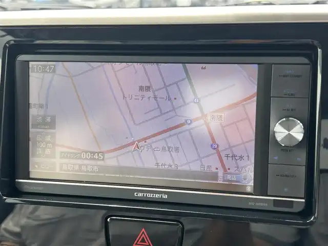 日産 デイズ ルークス ハイウェイスター Xターボ 鳥取県 2017(平29)年 4万km ホワイトパール ターボ車/純正ナビ/フルセグ/DVD/CD/BT/全方位カメラ/エマージェンシーブレーキ/LEDヘットライト/フォグライト/片側パワースライド/純正14インチアルミホイール/プッシュエンジンスタート/ウィンカーミラー/アイドリングストップ/ドアバイザー/保証書・取扱説明書