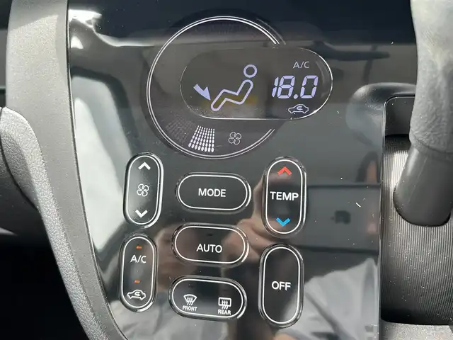 日産 デイズ ルークス ハイウェイスター Xターボ 鳥取県 2017(平29)年 4万km ホワイトパール ターボ車/純正ナビ/フルセグ/DVD/CD/BT/全方位カメラ/エマージェンシーブレーキ/LEDヘットライト/フォグライト/片側パワースライド/純正14インチアルミホイール/プッシュエンジンスタート/ウィンカーミラー/アイドリングストップ/ドアバイザー/保証書・取扱説明書