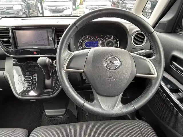 日産 デイズ ルークス ハイウェイスター Xターボ 鳥取県 2017(平29)年 4万km ホワイトパール ターボ車/純正ナビ/フルセグ/DVD/CD/BT/全方位カメラ/エマージェンシーブレーキ/LEDヘットライト/フォグライト/片側パワースライド/純正14インチアルミホイール/プッシュエンジンスタート/ウィンカーミラー/アイドリングストップ/ドアバイザー/保証書・取扱説明書
