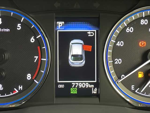 トヨタ ハリアー プレミアム 鹿児島県 2019(令1)年 7.8万km ホワイトパールクリスタルシャイン 純正9インチナビ/（AM/FM//CD/DVD/BluetoothフルセグTV)/バックカメラ/モデリスタエアロ/ETC/クルーズコントロール/パワーシート/ハーフレザーシート/パワーバックドア/オートライト/オートマチックハイビーム/プッシュスタート/スマートキー/純正フロアマット