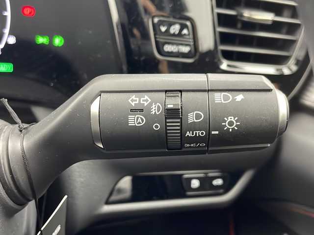 レクサス ＮＸ 350h Fスポーツ 岐阜県 2022(令4)年 3.3万km ホワイトノーヴァガラスフレーク 14インチ純正ディスプレイオーディオプラス/フルセグTV / Bluetooth / USB / Miracast / AM・FMラジオ/カラーヘッドアップディスプレイ/アラウンドビューモニター/ビルトインETC/前後ドライブレコーダー/Lexus Safety System + /プリクラッシュセーフティ（衝突回避支援）/レーントレーシングアシスト（車線維持支援）/ロードサインアシスト（標識読み取り表示）/ドライバー異常時対応システム/プロアクティブドライビングアシスト（予防運転支援）/レーダークルーズコントロール（追従機能付き）/アダプティブハイビームシステム／オートマチックハイビーム/発進遅れ告知機能/ブラインドスポットモニター/パーキングサポートブレーキ/クリアランスソナー/赤黒レザーシート/運転席＋助手席パワーシート/運転席ポジションメモリー機能付き/全席シートヒーター/運転席＋助手席エアシート/本革巻きステアリング/ステアリングヒーター/パドルシフト/純正20インチアルミホイール/ハンズフリーパワーバックドア/スマートキー/電動パーキングブレーキ＋オートホールド機能/純正ドアバイザー・フロアマット付き/スペアキー・カードキーあり