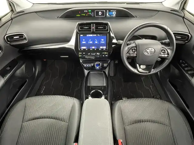 トヨタ プリウス A 福島県 2019(平31)年 5.6万km アティチュードブラックマイカ トヨタセーフティーセンス /・PCS/・RCTA/・オートマチックハイビーム/・ヘッドアップディスプレイ/・車線逸脱警報/・レーダークルーズコントロール/純正メモリナビゲーション/【AM/FM/CD/Bluetooth/フルセグ】/バックカメラ /パワーシート/ETC　/デジタルインナーミラー　/プッシュスタート　/スマートキー　/・スペアキー　/ステアリングスイッチ　/自動駐車システム　/オートライト　/・LEDライト/ウィンカーミラー/オートミラー/純正フロアマット