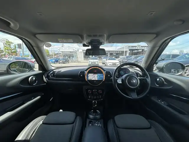 ＭＩＮＩ ＢＭＷ ミニ クラブマン クーパーD 滋賀県 2022(令4)年 1.5万km MINI Yoursエニグマティックブラック インテリジェントセーフティ/デジタルメーター/ハーフレザーシート/・前席シートヒーター/オートクルーズコントロール/インテリジェントセーフティ/ペッパーパッケージ/パークディスタンスコントロール/コンフォートアクセス/バックカメラ/ETC/アンビエントライト/保証書/スペアキー