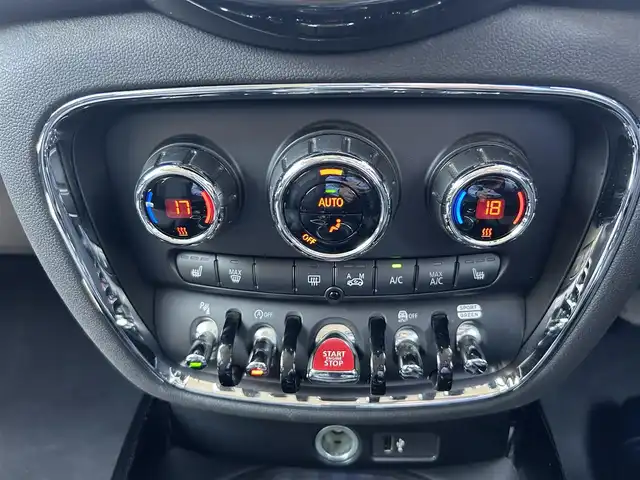 ＭＩＮＩ ＢＭＷ ミニ クラブマン クーパーD 滋賀県 2022(令4)年 1.5万km MINI Yoursエニグマティックブラック インテリジェントセーフティ/デジタルメーター/ハーフレザーシート/・前席シートヒーター/オートクルーズコントロール/インテリジェントセーフティ/ペッパーパッケージ/パークディスタンスコントロール/コンフォートアクセス/バックカメラ/ETC/アンビエントライト/保証書/スペアキー