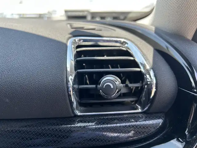ＭＩＮＩ ＢＭＷ ミニ クラブマン クーパーD 滋賀県 2022(令4)年 1.5万km MINI Yoursエニグマティックブラック インテリジェントセーフティ/デジタルメーター/ハーフレザーシート/・前席シートヒーター/オートクルーズコントロール/インテリジェントセーフティ/ペッパーパッケージ/パークディスタンスコントロール/コンフォートアクセス/バックカメラ/ETC/アンビエントライト/保証書/スペアキー
