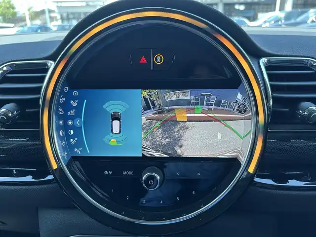 ＭＩＮＩ ＢＭＷ ミニ クラブマン クーパーD 滋賀県 2022(令4)年 1.5万km MINI Yoursエニグマティックブラック インテリジェントセーフティ/デジタルメーター/ハーフレザーシート/・前席シートヒーター/オートクルーズコントロール/インテリジェントセーフティ/ペッパーパッケージ/パークディスタンスコントロール/コンフォートアクセス/バックカメラ/ETC/アンビエントライト/保証書/スペアキー