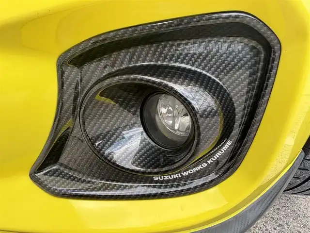 スズキ スイフト スポーツ セーフティPKG 長崎県 2018(平30)年 6.4万km チャンピオンイエロー 社外メモリナビ/(CD/DVD/フルセグ)/衝突軽減ブレーキ/レーンアシスト/レーダークルーズ/シートヒーター/ETC/ENKEI17インチAW/HKSマフラーカッター/社外ツイーター/ドライブレコーダー/マッドガード