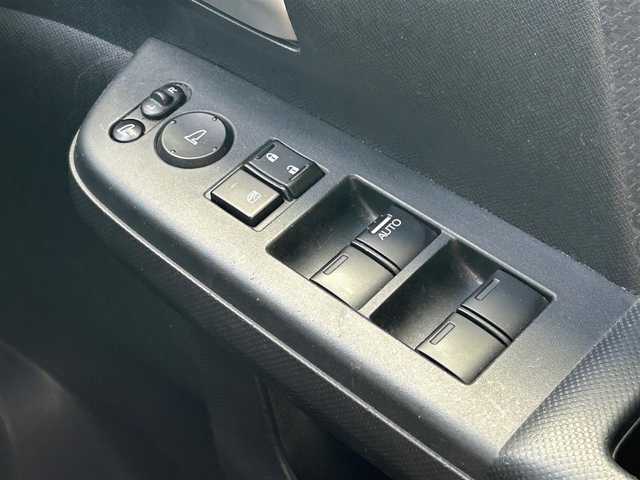 ホンダ ステップワゴン スパーダ Z 静岡県 2014(平26)年 11.3万km ホワイトオーキッドパール 純正ナビ/両側パワスラ/バックカメラ/クルーズコントロール/純正アルミホイール/ビルトインＥＴＣ/パワーステアリング/パワーウィンドウ/ＭＴモード付きＡＴ/アイドリングストッップ/Ｂｌｕｅｔｏｏｔｈ接続/ＡＢＳ/ウォークスルー/チップアップシート/横滑り防止装置/オートライト