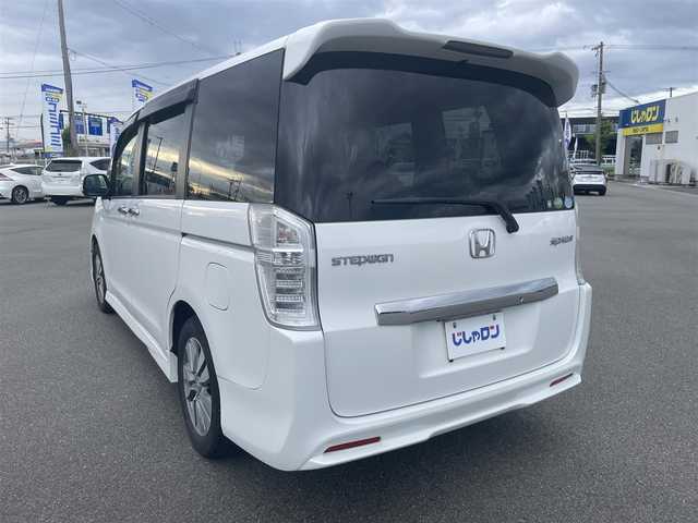 ホンダ ステップワゴン スパーダ Z 大阪府 2014(平26)年 11.3万km ホワイトオーキッドパール (株)IDOMが運営する【じしゃロン堺店】の自社ローン専用車両になります。/こちらは現金またはオートローンご利用時の価格です。自社ローンご希望の方は別途その旨お申付け下さい