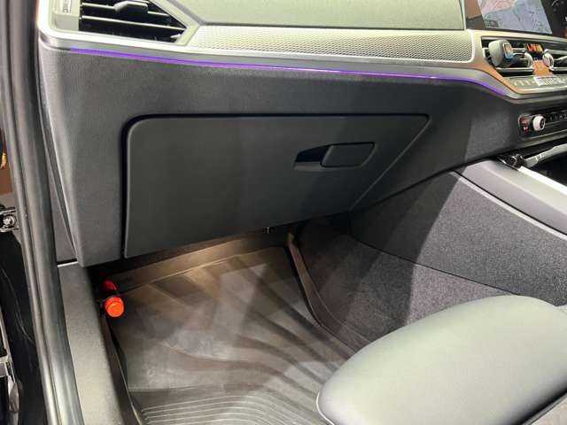 ＢＭＷ ＢＭＷ ３２０ｄ xDrive Mスポーツ 千葉県 2019(令1)年 3.3万km サファイアブラックP フロントスポイラー　/リアエアロ　/純正ナビ　/バックカメラ　/ＡＣＣ　/ＢＳＭ　/ハーフレザーシート　/シートヒーター　/パワーシート　/ＬＥＤヘッドライト　/オートライト　/パーキングアシスト　/ＥＴＣ