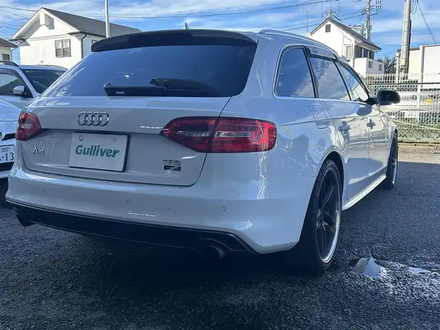 アウディ Ａ４ アバント 2．0 TFSI 神奈川県 2015(平27)年 4.2万km グレイシアホワイトメタリック 純正ナビ/　○フルセグTV/　○DVD/CD/AM/FM/BT/SD/バックカメラ/Audiブレーキプレワーニング/Audiサイドアシスト/Audiアクティブレーンアシスト/レーダークルーズコントロール/パーキングエイド/スピードオーバー警告/オートワイパー/前席パワーシート/前席シートヒーター/パワートランク/横滑り防止装置/アイドリングストップ/パドルシフト/ステアリングスイッチ/オートライト/LEDヘッドライト/ビルトインETC/スマートキー　2本/プッシュスタート/前後フォグランプ/純正トノカバー/純正フロアマット/純正ドアバイザー/保証書/取扱説明書